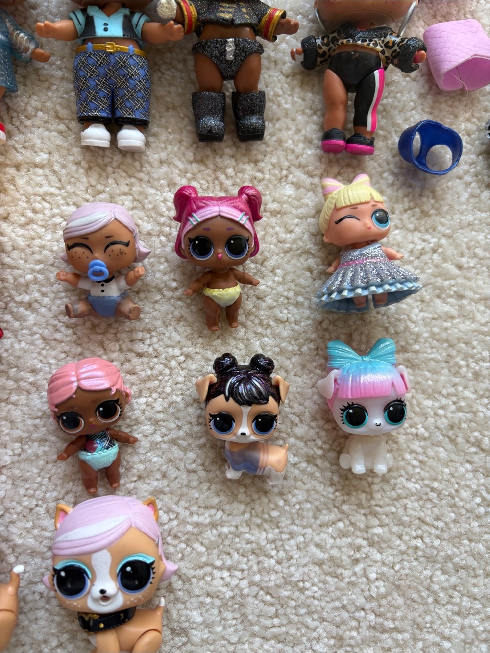 Mega LOL Surprise doll lot 47 full sized clothed dolls with some pets and minis - Picture 9 of 10